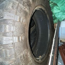 2 Tires 