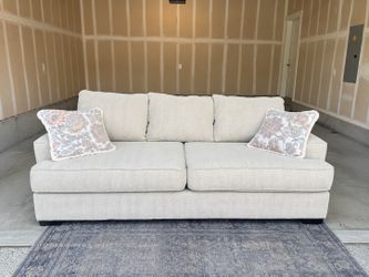 Premium Oversized Sofa – 102” Wide | Great Condition | Deep & Ultra Comfortable