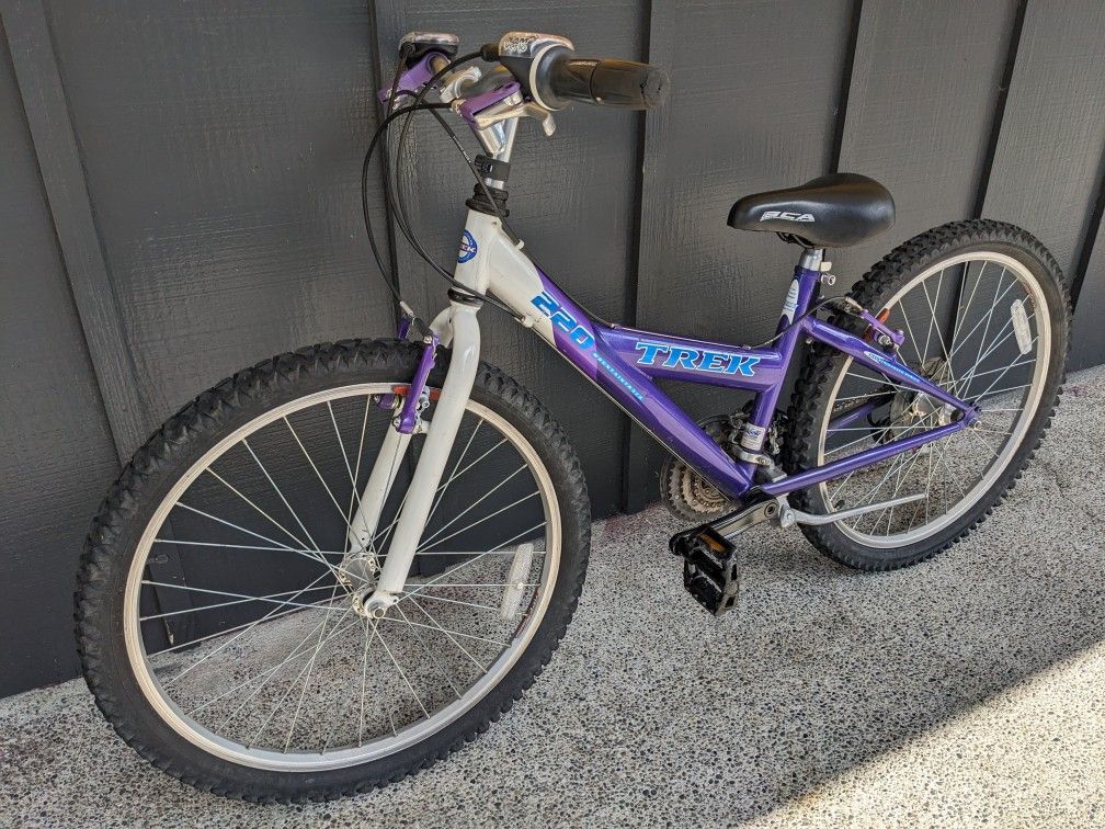 Trek 220 24" 21-Speed Gravel/Mountain/Road Hybrid Bike - Light 12" Frame - NEW Tubes/Newer Tires - Tuned! (Youth/Kids Bike)