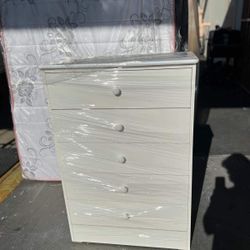 Dresser New $139