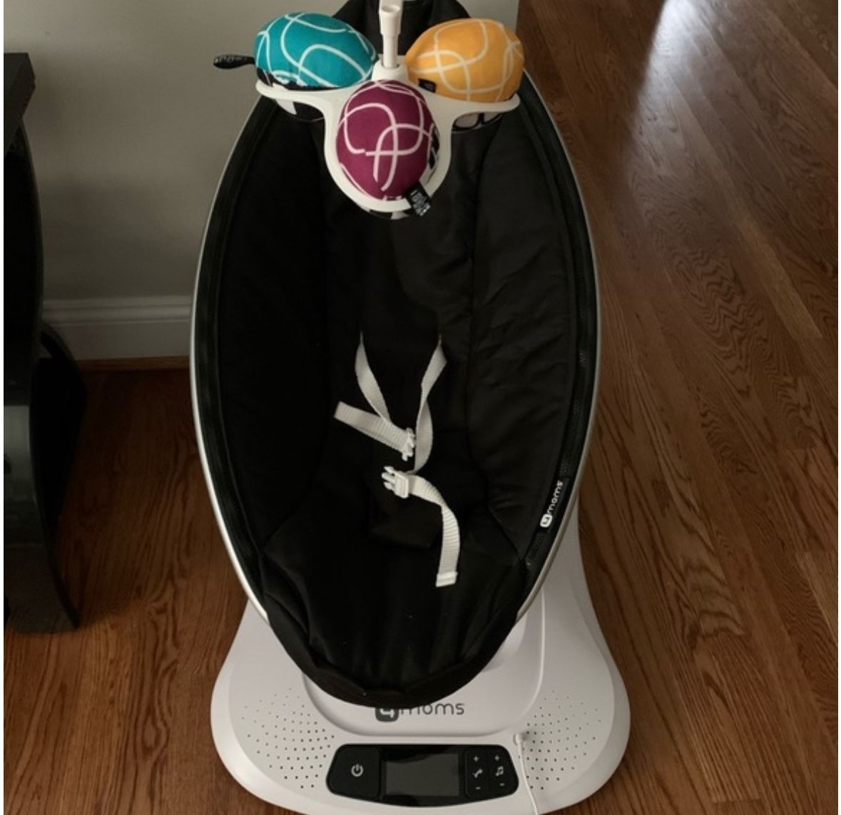4moms Mamaroo Baby swing