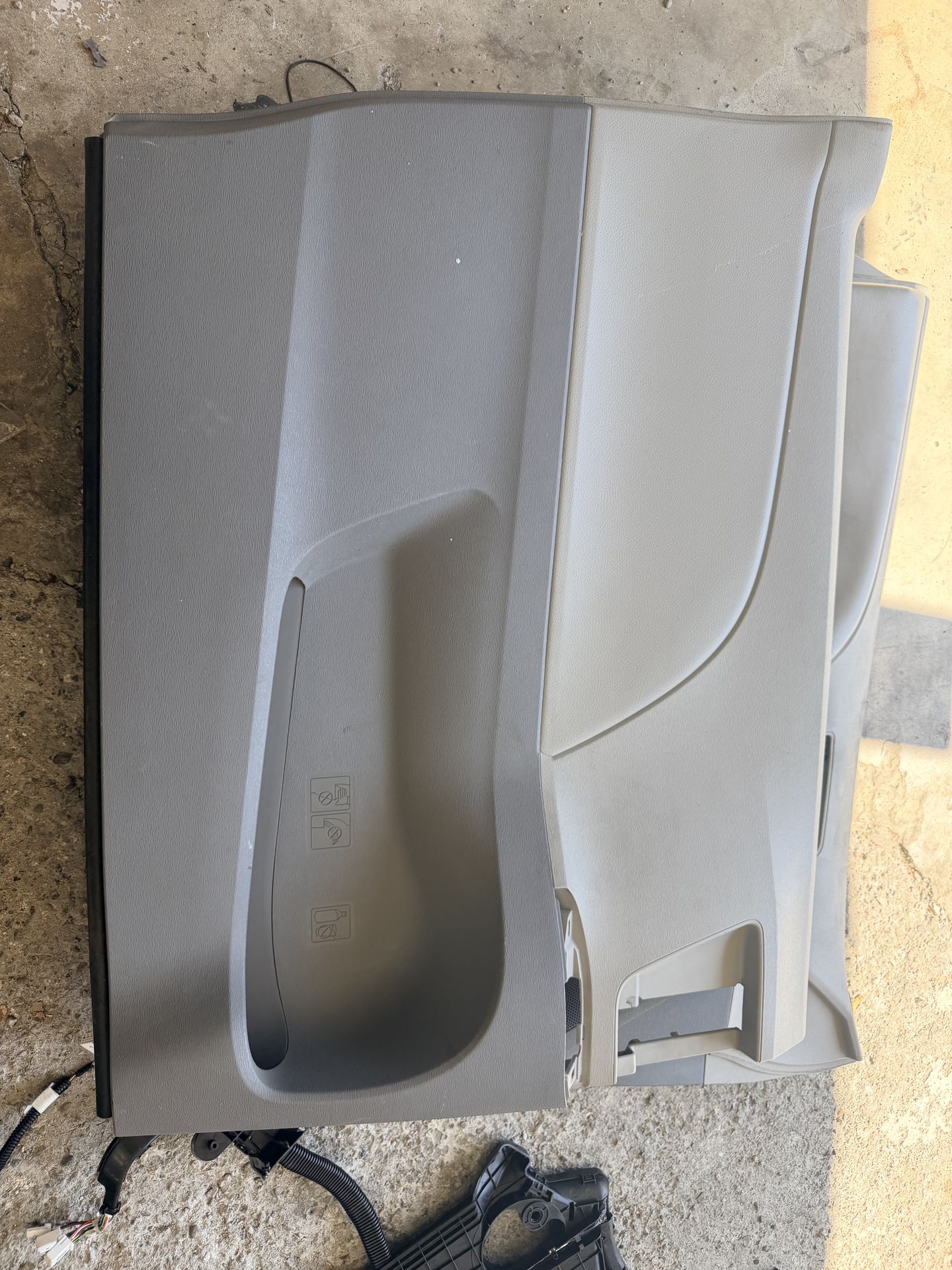 Toyota Sienna door panel