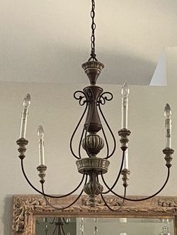 Farmhouse Rustic Chandelier 