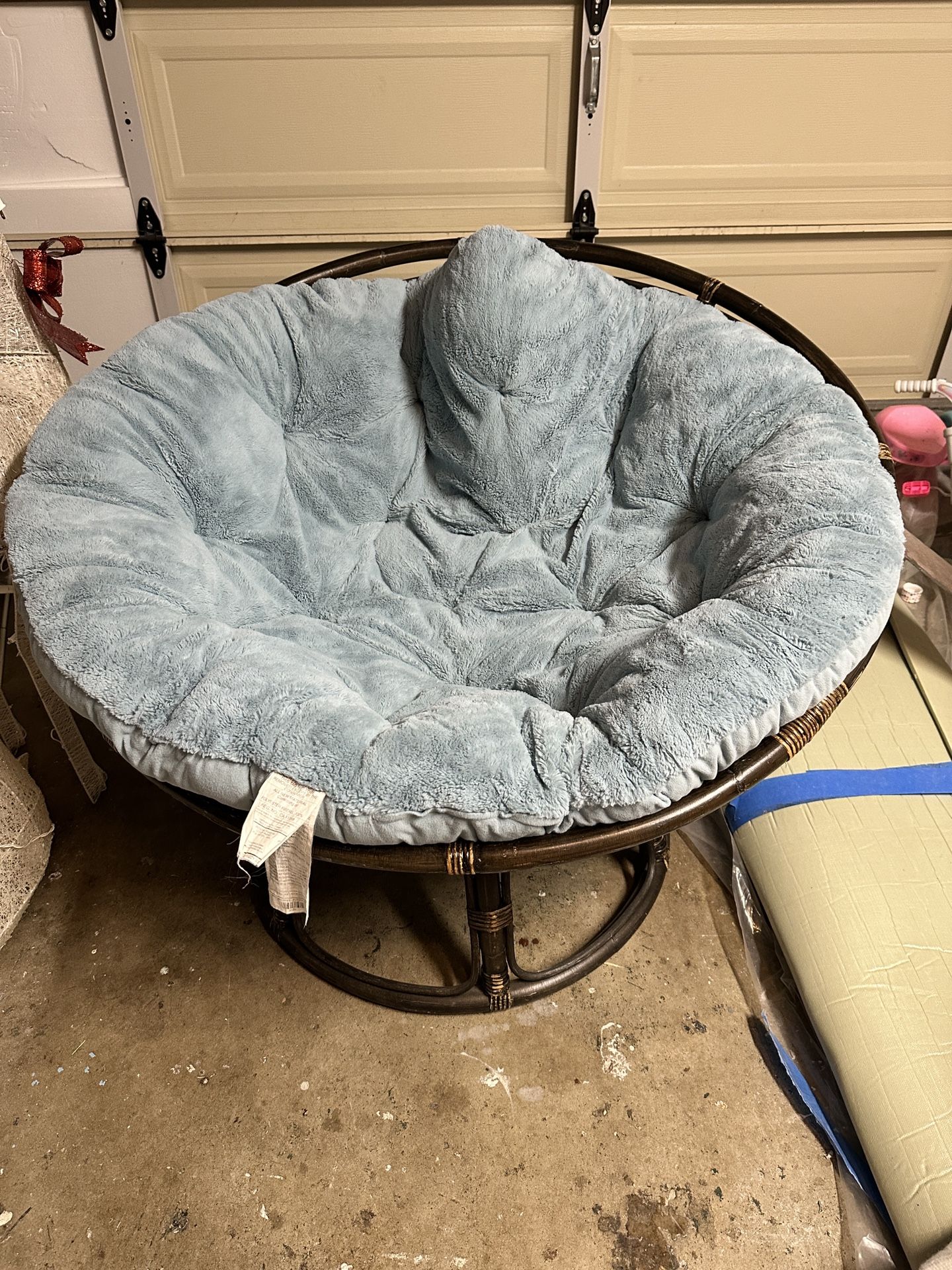 Papasan Chair With Cushion