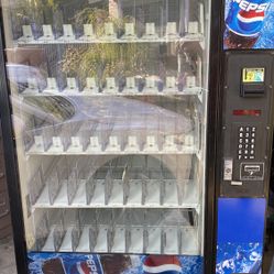 READ! Free Vending Machine