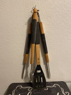 BBQ utensils 