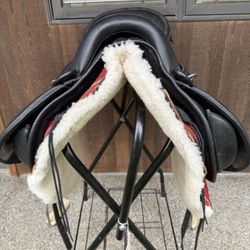 Black English style Saddle 