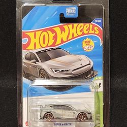 Hot Wheels 🔥 🛞, $9 Cupra E Racer, Protective Display Case Included 