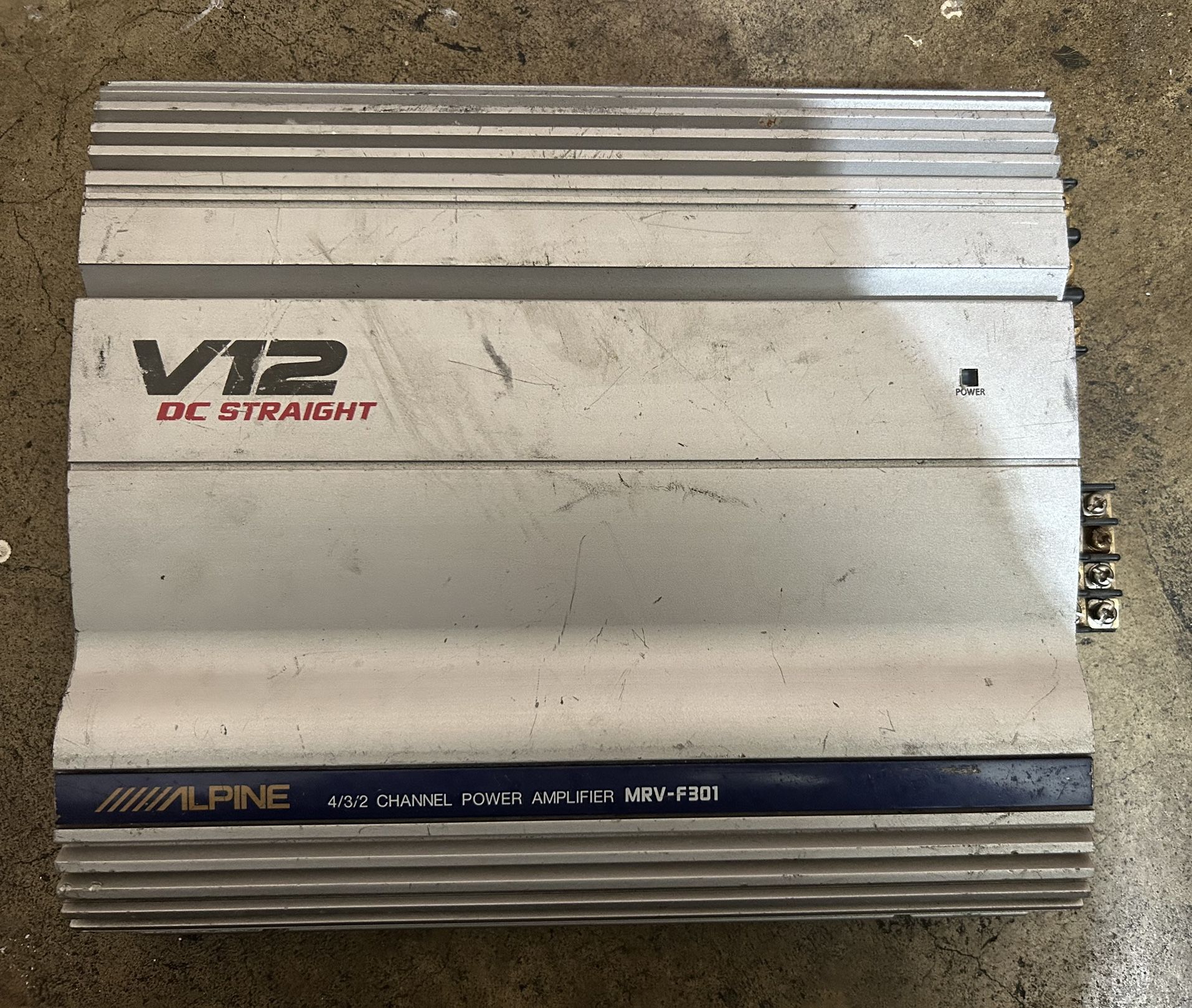 Alpine V12 Amp