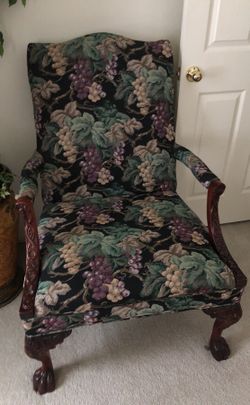 Side chair w wood arm legs