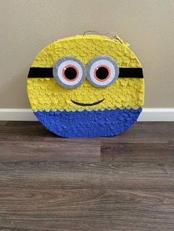Minion Piñata