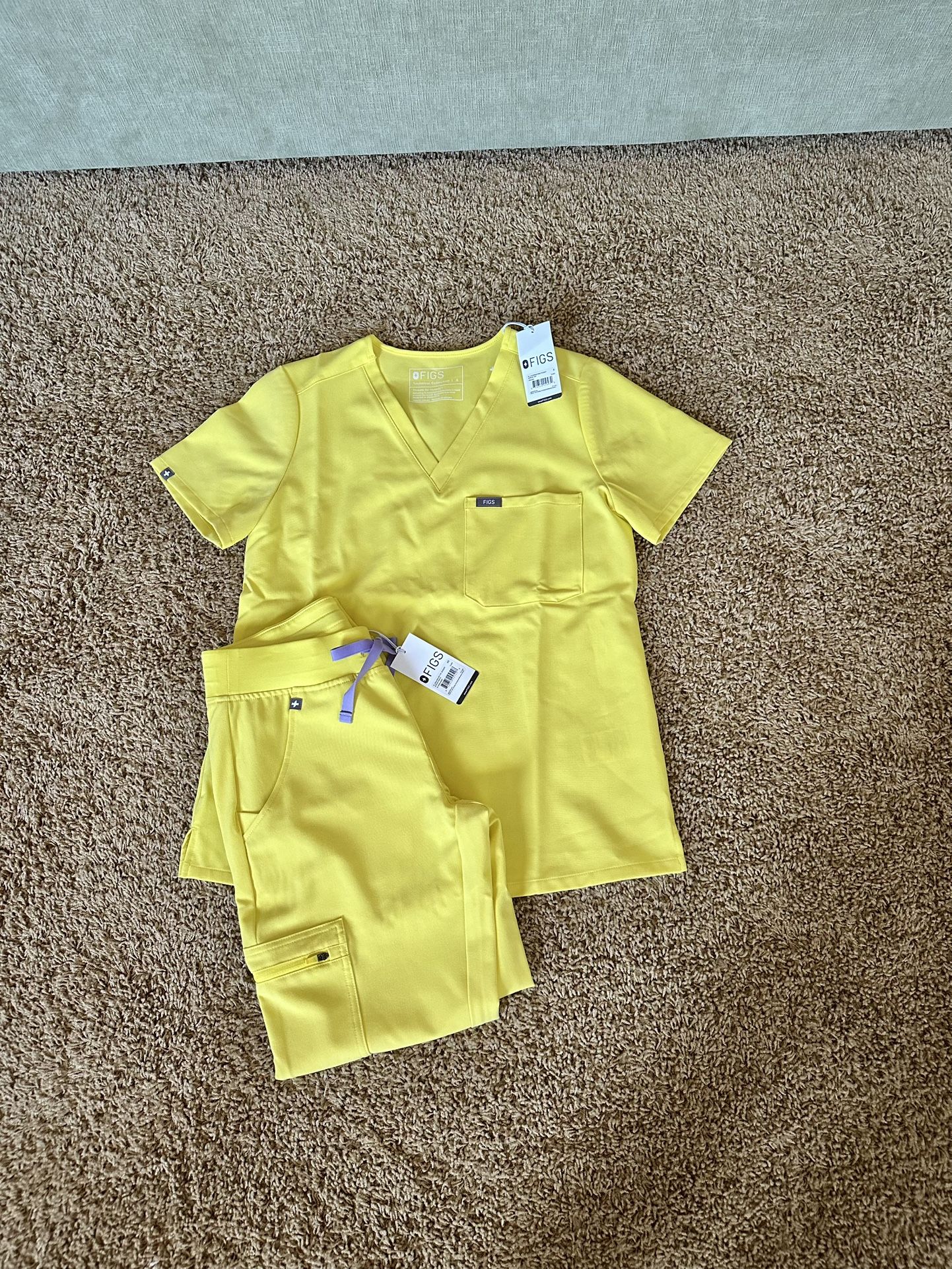 NWT FIGS Lifesaver Yellow Scrub Set S/XSP