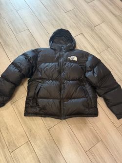 North face puffer jacket women’s medium fit men small