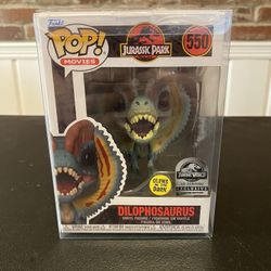 Jurassic park Dilophosaurus Limited edition glows in the dark Funko Pop 550