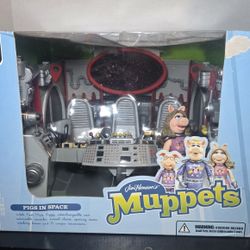 Palisades Muppets PIGS IN SPACE DELUXE PLAYSET with Miss Piggy  New in Box