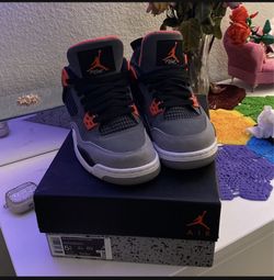 Jordan’s 4s Infrared Size 7