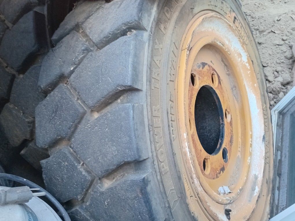 Wheel Bobcat Forklift