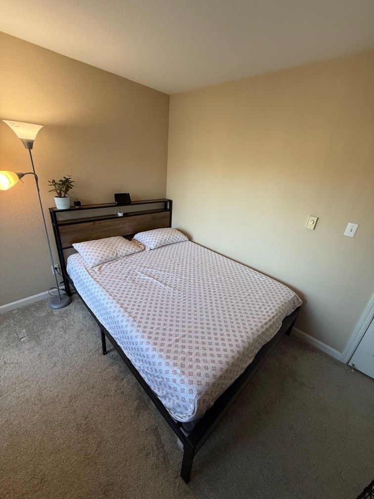 Queen Bed Frame With Sealy Foam Mattress