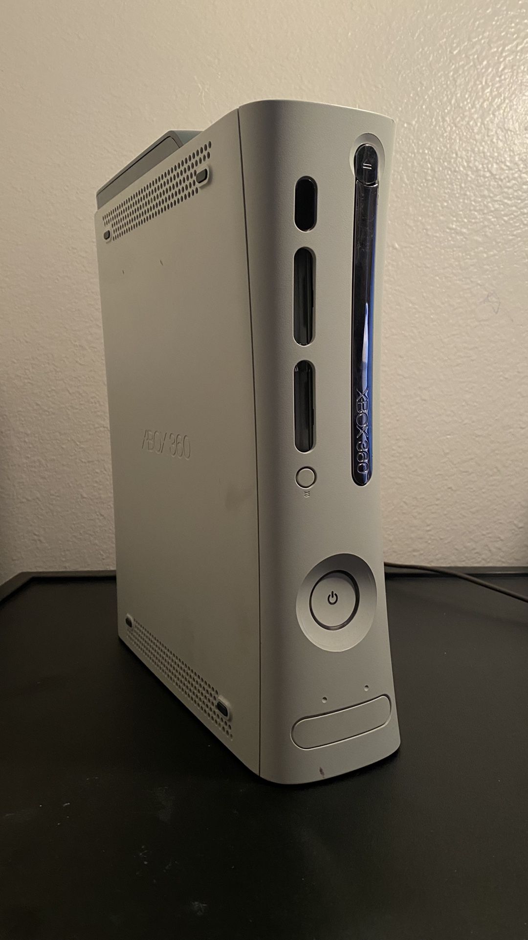 Xbox 360 (No Controller Included)