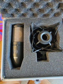 AKG P420 Condensor Microphone