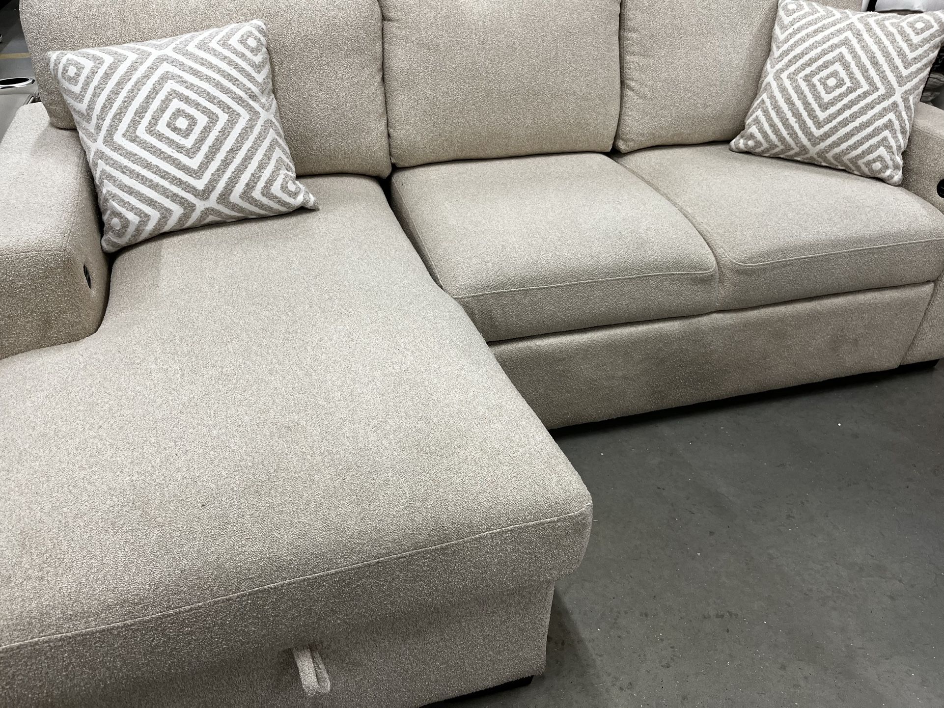 Couch/ Sofa