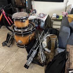 Pdp FS series Tobacco Burst bass drum and floor tom