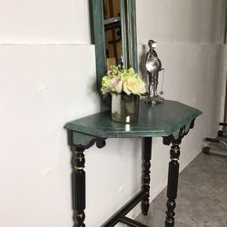 Table/mirror accent piece