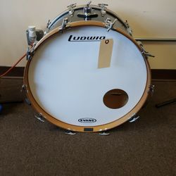 Ludwig 22x16 Superclassic Bass Drum