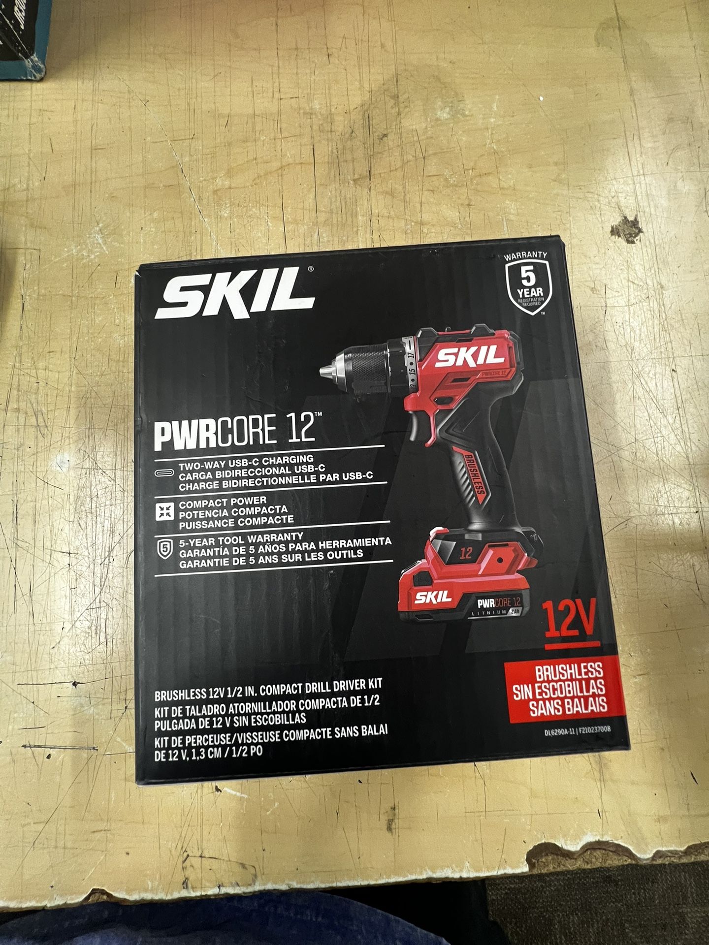 SKIL PWRCORE 12V POWER DRILL W/CHARGER  IN BOX SELLING FOR $55‼️
