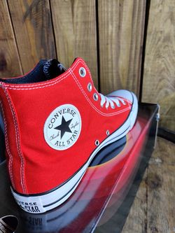 Converse x Bugs Bunny