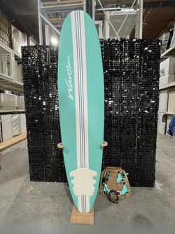 8ft Surfboard And Stand Brand New
