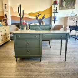 Beautiful Green Desk