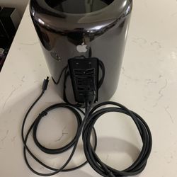 2013 Mac Pro, 32GB Ram, 1TB Flash Drive
