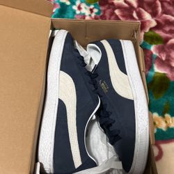 Navy Blue Puma Suede 