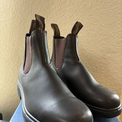 Blundstone Dress Boots Premium, 7 US Women, Stout Brown