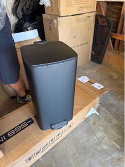 Matte Black Trash Can