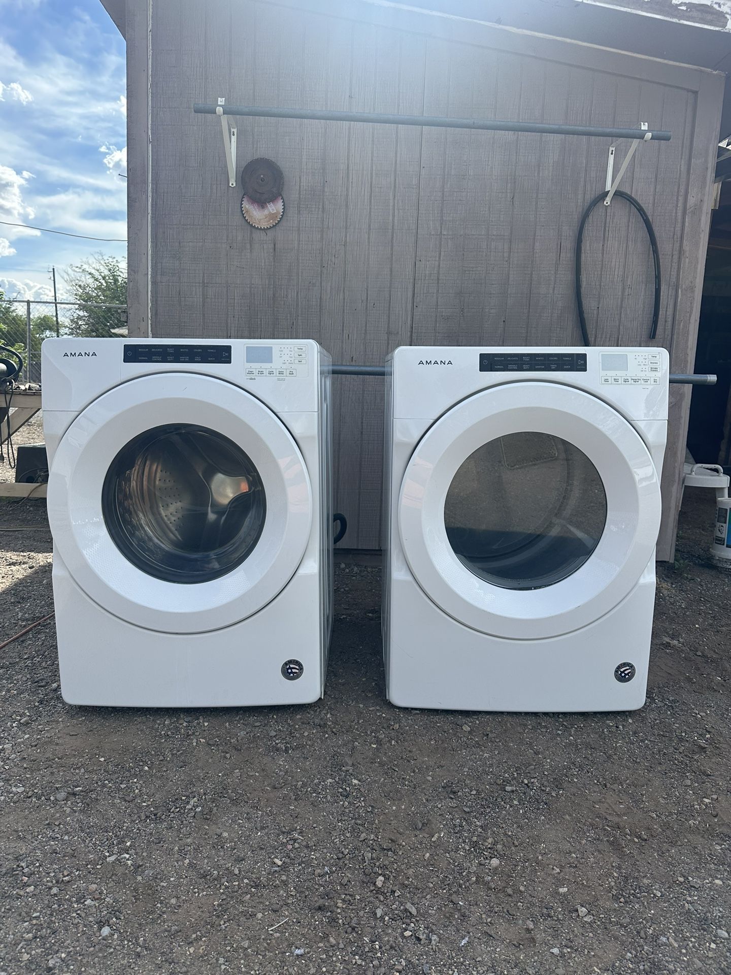 Amana Electric White Stackable Washer & 220 Plug Electric Dryer Set For Sale $450 Or Best Offer