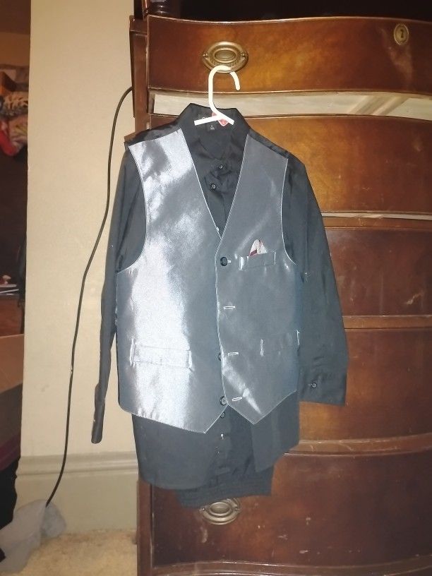 Boys Size 8 Formal Wear Set
