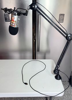 Complete Studio Podcasting/Streaming Rig: Blue Yeti Mic + Røde Boom Arm & Shock Mount