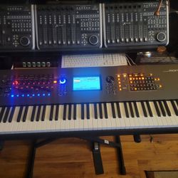 Montage 8  Brand New 1,500