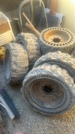 12/16.5 skid steer tires