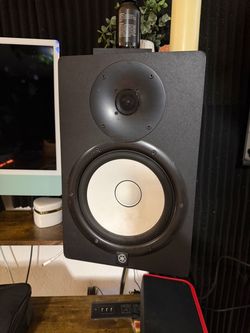 Yamaha HS8 monitor speakers (pair)