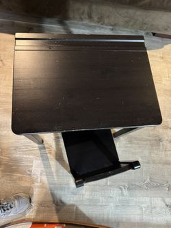 Desk (small)