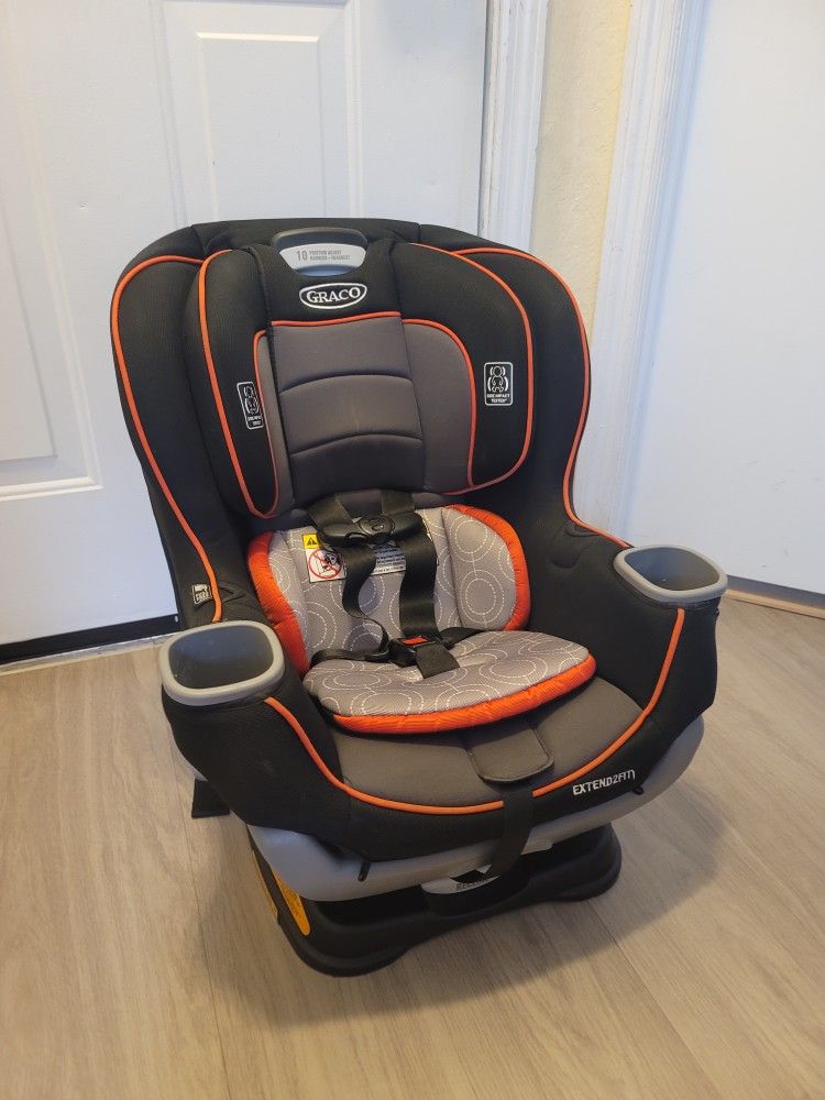 Graco extend2fit convertible car seat on sale solar