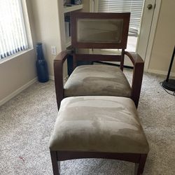 OLIVE GREEN CHAIR WITH OTTOMAN 