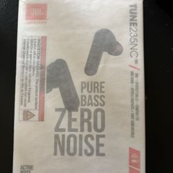 Brand new noise canceling JBL Head Phones
