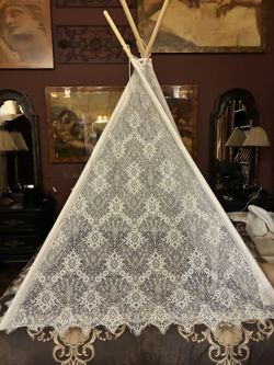 72” Lace Tepee