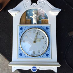 Pillsberry doughboy clock vintage