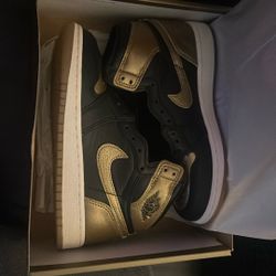 Jordan’s Retro 1-Brand New Size 4 Y, 6 Women’s