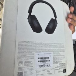 Sony WH-1000XM5